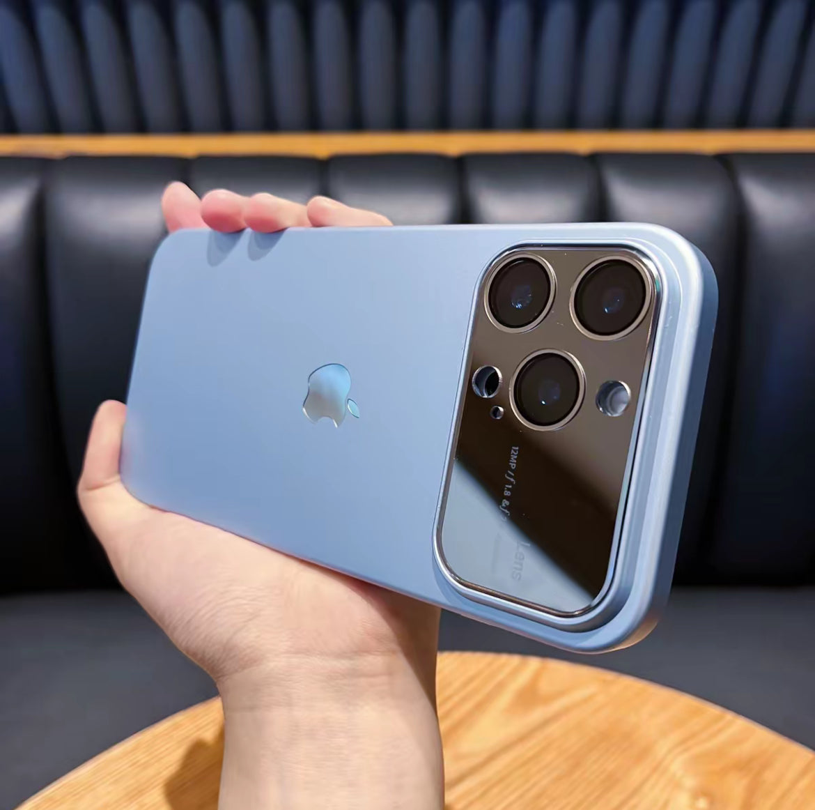 iPhone 17 Look Case