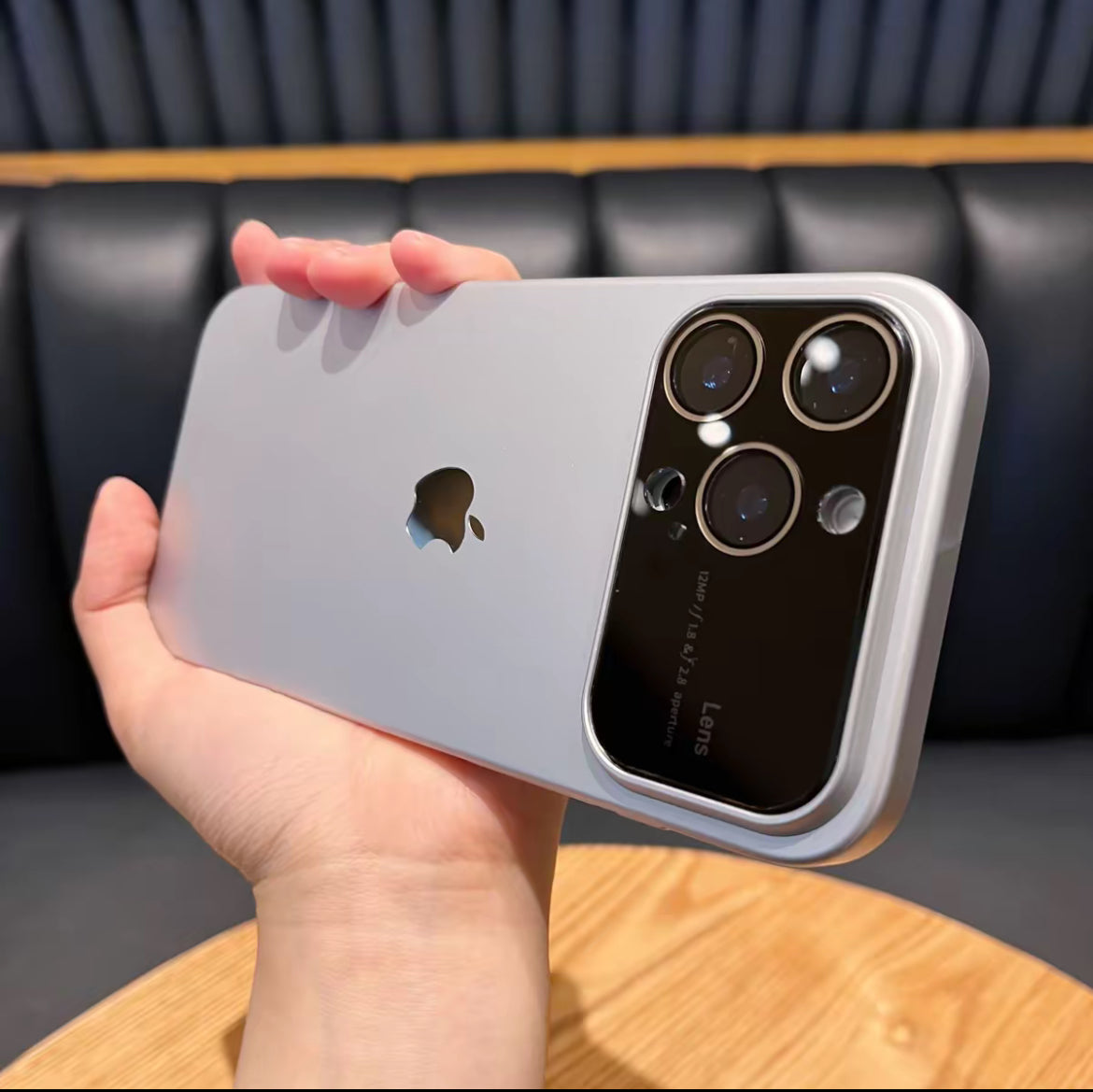iPhone 17 Look Case